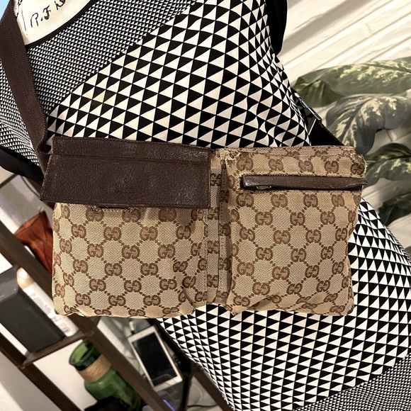 ❌❌SOLD❌❌AUTHENTIC GUCCI BELTBAG - Picture 1 of 12